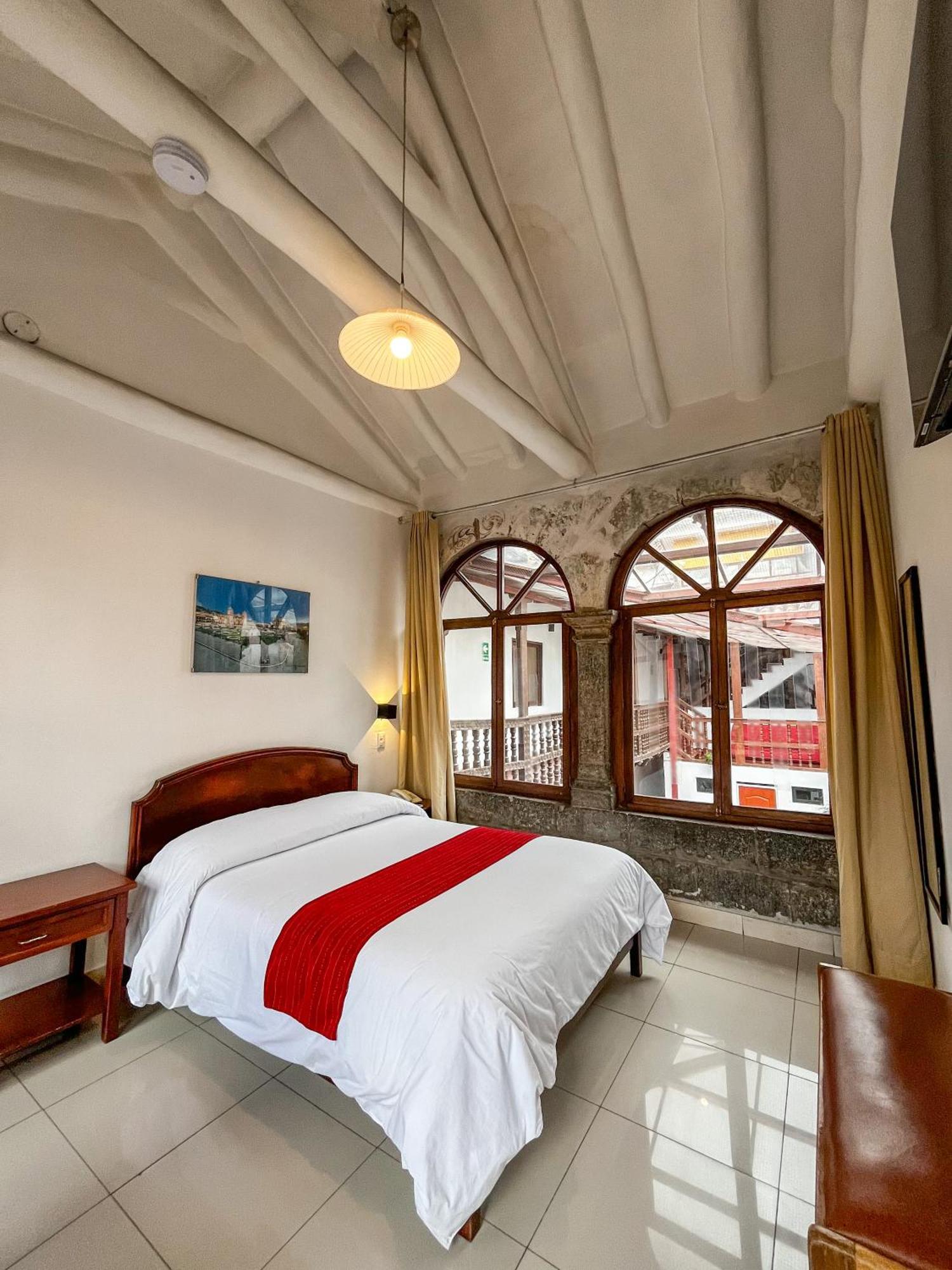 Hotel Cusco Plaza Saphi Bagian luar foto