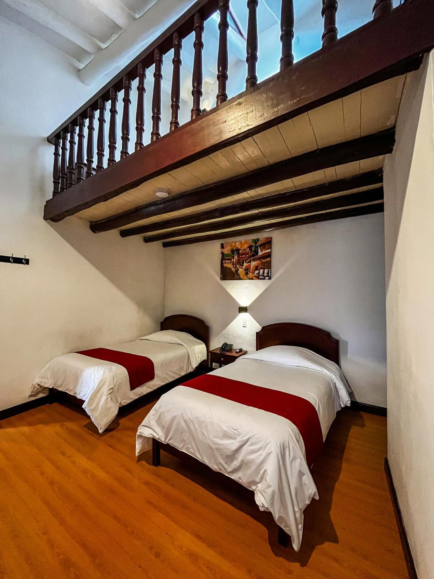 Hotel Cusco Plaza Saphi Bagian luar foto